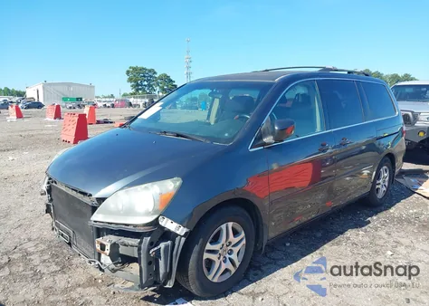 2005 Honda Odyssey Ex-L from USA, damaged, VIN 5FNRL38745B030919